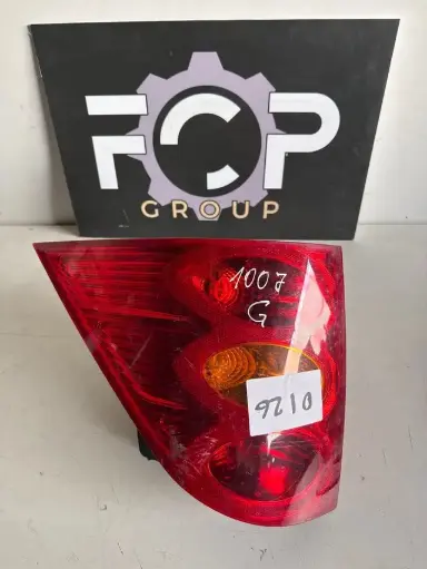 [FEU0126] Piloto trasero izquierdo Peugeot 1007 Referencia PSA : 9685644880 Referencia Valeo : 89031532