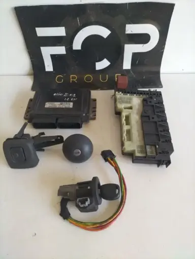 [KIT0123] Kit de arranque Renault Clio 2 1.2 gasolina ECU Siemens : 8200059086 - S110138000        UCH : 8200031554
