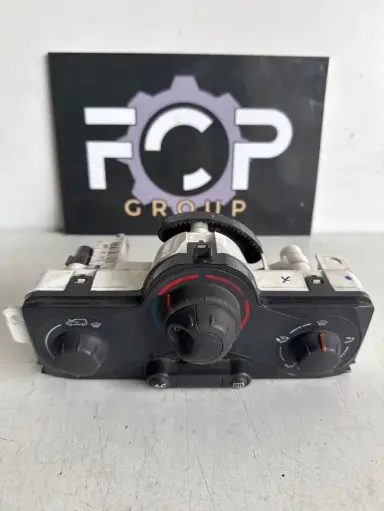 [C-CH0073] Mando climatizador Renault Kangoo II 2008-> Referencia : 5F2140100                                Observacion: una fijacion esta rota