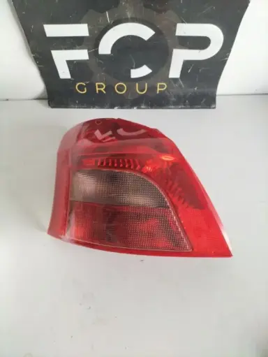 [FEU0087] piloto trasero izquierdo Toyota Yaris 2005-2012 Referencia original : 815610D110