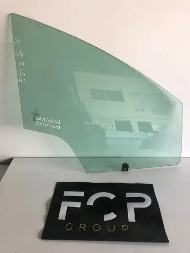 [VIT0013] Luna / cristal / ventana  delantera derecha Peugeot 5008