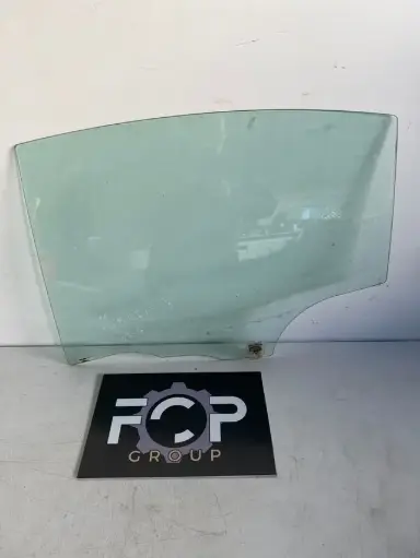 [VIT0042] Cristal/luna/ ventana trasero izquierda Mazda 3 2003-2009