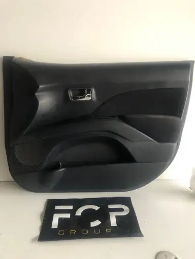 [GARN-P0006] Panel / Guarnecido de la puerta derecho Citroën C-Crosser