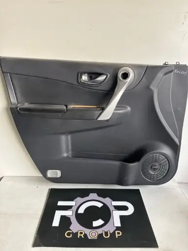 [GARN-P0007] Panel / Guarnecido delantero izquierdo Renault koleos seria 1