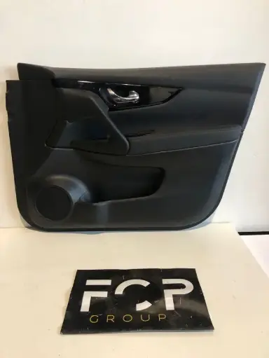 [GARN-P0008] Panel / Guarnecido de la puerta derecho Nissan qashqai J11 2014+