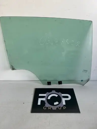 [VIT0057] Cristal / ventana trasero derecho Renault Clio 4