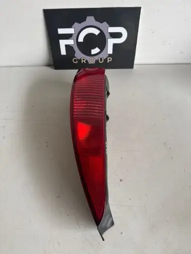 [FEU0119] Piloto trasero derecho inferior Citroen C5 SW Referencia original : 6351P7