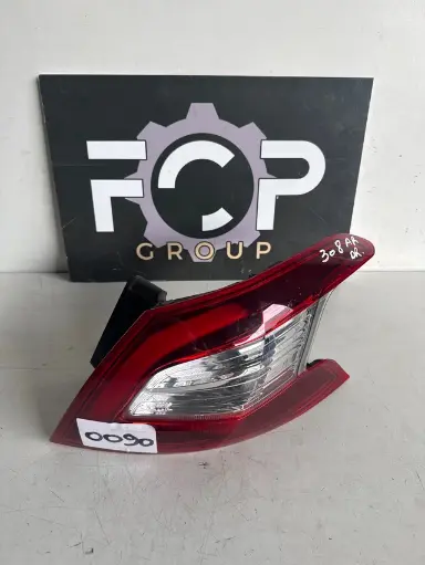 [FEU0090] Piloto trasero derecho Peugeot 308 desde 2013 Referencia original : 9677817580