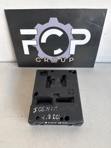 [UCH0018] Caja de reles / fusibles UCH Renault Scenic 1 Referencia Renault : 8200029342B Referencia Siemens : S108502610 