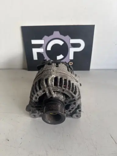 [ALT0127] Alternador compatible con vehículos VW, Audi, Seat y Skoda. Referencia : 037903025 Referencia Bosch : 0124325013