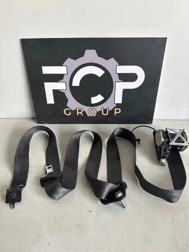 [CEIN0276] Cinturon de seguridad trasero derecho renault clio III Referencia TRW Automative: 34006768 Referencia Renault: 8200552568 / 552568