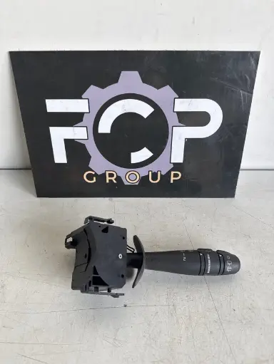 [COM0133] Mando de control para el sistema de limpiaparabrisas Renault Twingo II 2007-2014 Referencia original: 8200516196