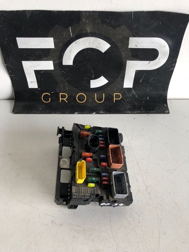 [bsm0032] Caja de reles fusibles BSM-L11 peugeot citroen                   referencia original : 9661087080